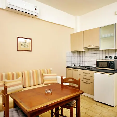 Lili Apartments,oasis 2,5 Km From Hania Center Appartamento Parigoria