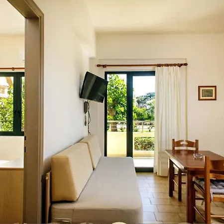 Lili Apartments,oasis 2,5 Km From Hania Center Appartamento Parigoria