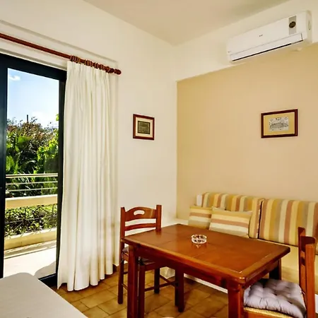 Lili Apartments,oasis 2,5 Km From Hania Center *